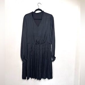 Belldini Los Angeles Black Long-Sleeve Dress